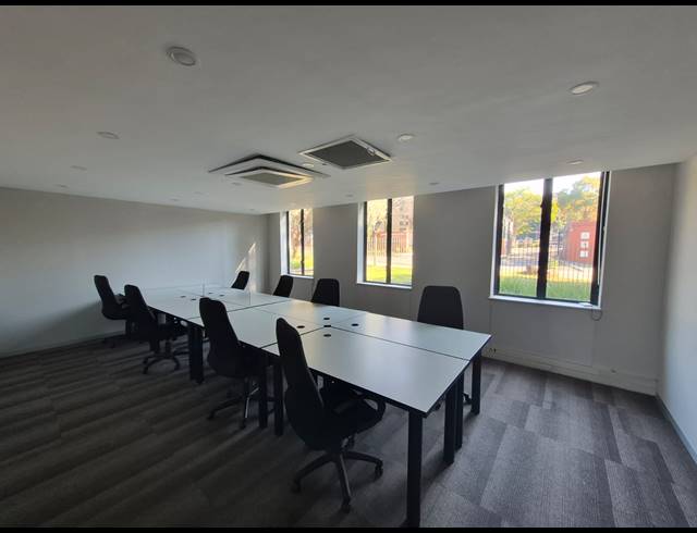 555M² OFFICE TO LET IN SANDTON CENTRAL
